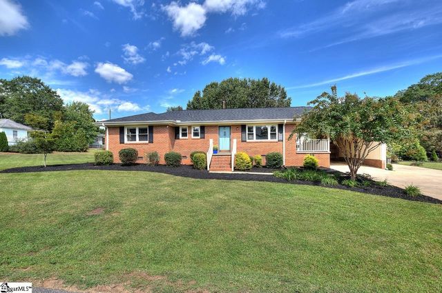 301 Bannister Street, Easley, SC 29640
