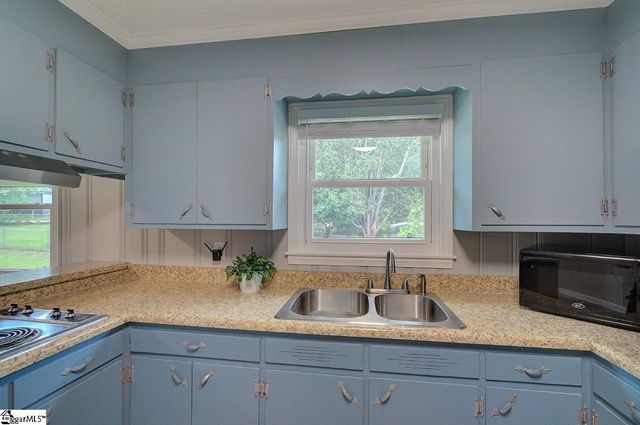 301 Bannister Street, Easley, SC 29640