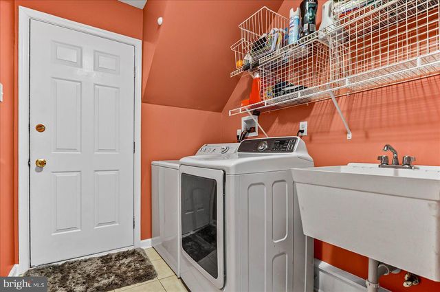 408 BRENTFORD RD, Kennett Square, PA 19348