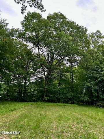 2600 Rosendale Road, Niskayuna, NY 12309