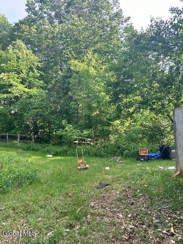 2600 Rosendale Road, Niskayuna, NY 12309