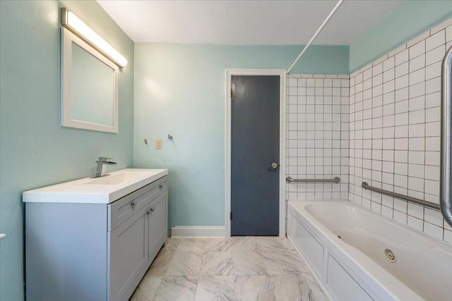 3305 Snead RD, Roanoke, VA 24014