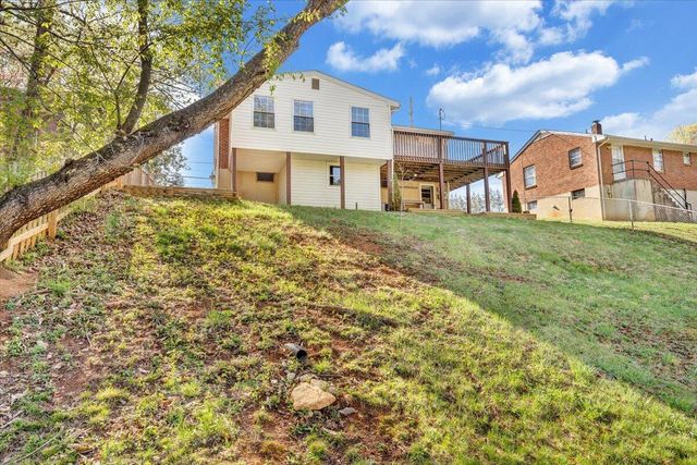 3305 Snead RD, Roanoke, VA 24014