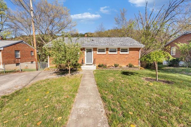 3305 Snead RD, Roanoke, VA 24014
