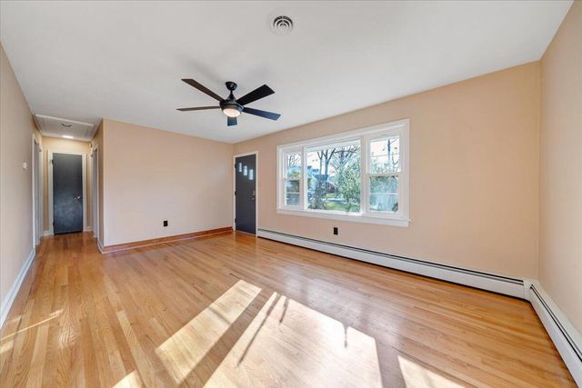3305 Snead RD, Roanoke, VA 24014