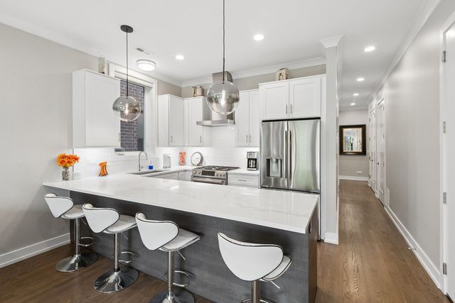 1466 W Winona Street 2, Chicago, IL 60640
