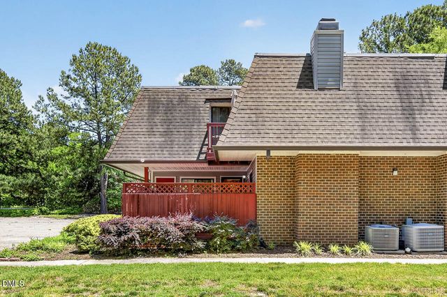 208 Finley Forest Drive, Chapel Hill, NC 27517