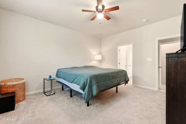 4009 Mosswood Ln, La Grange, KY 40031