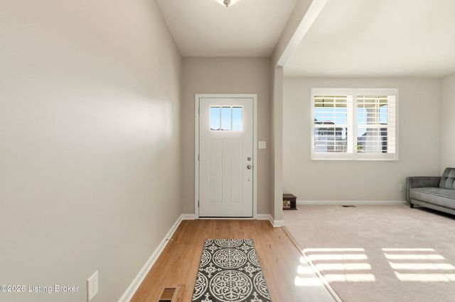 4009 Mosswood Ln, La Grange, KY 40031