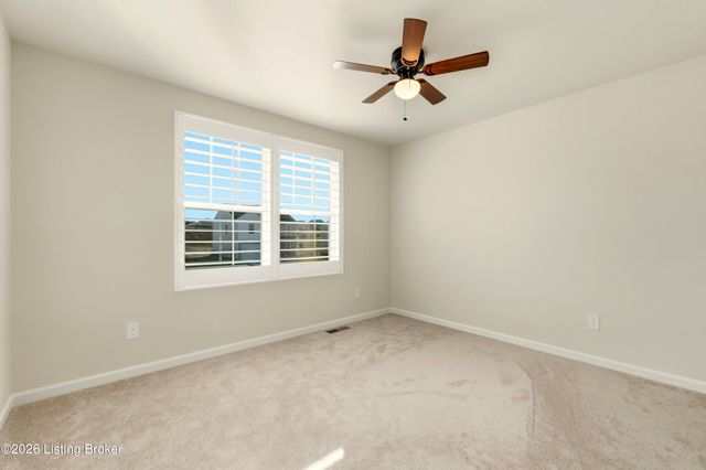 4009 Mosswood Ln, La Grange, KY 40031