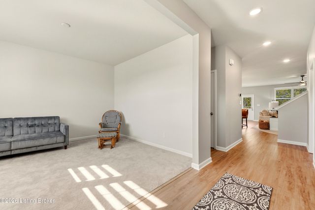 4009 Mosswood Ln, La Grange, KY 40031