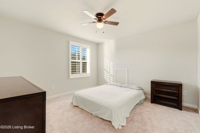 4009 Mosswood Ln, La Grange, KY 40031