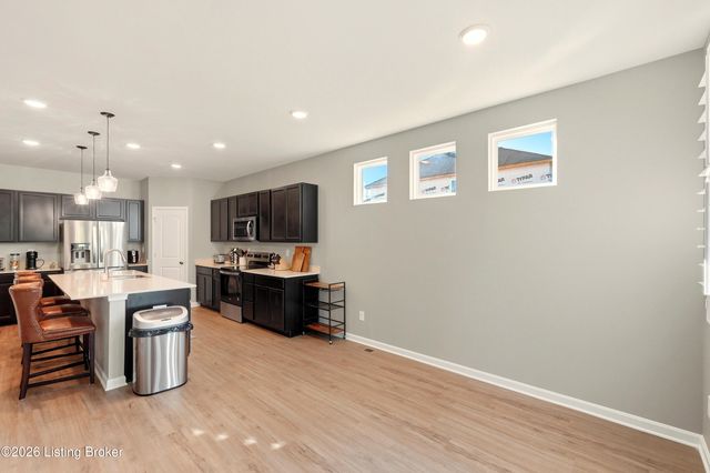 4009 Mosswood Ln, La Grange, KY 40031