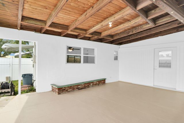 8 NE 15TH Avenue, Pompano Beach, FL 33060