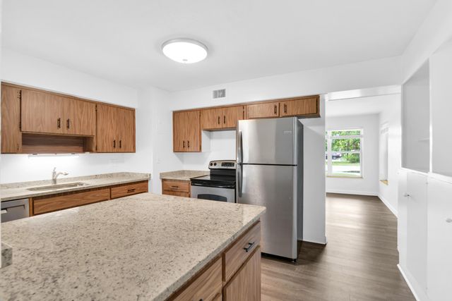 8 NE 15TH Avenue, Pompano Beach, FL 33060