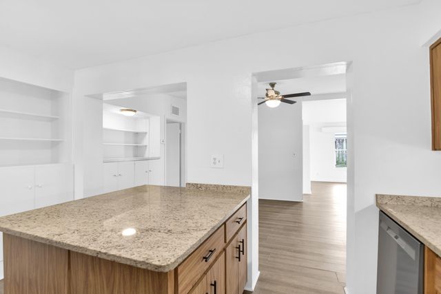 8 NE 15TH Avenue, Pompano Beach, FL 33060