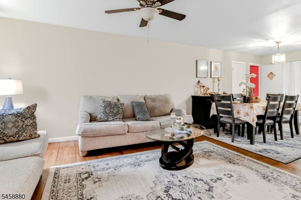 37 Caroline Dr, South River Boro, NJ 08882 — photo 4