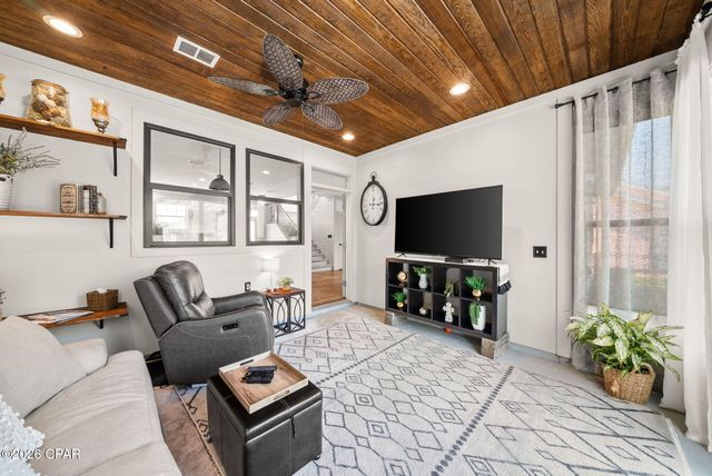 12560 Emerald Lake Drive, Panama City Beach, FL 32407