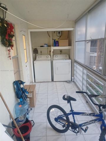 3777 NW 78th Avenue 8E, Davie, FL 33024