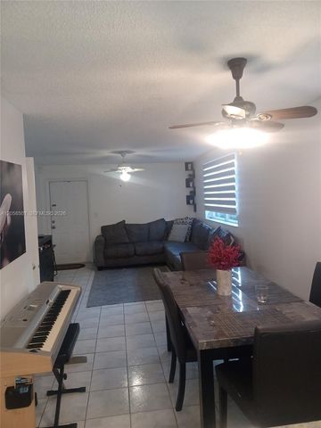 3777 NW 78th Avenue 8E, Davie, FL 33024