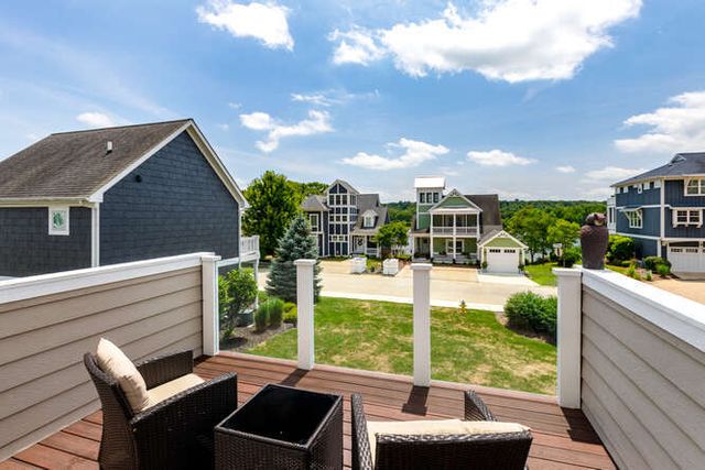 12 Great Loop West, Ottawa, IL 61350