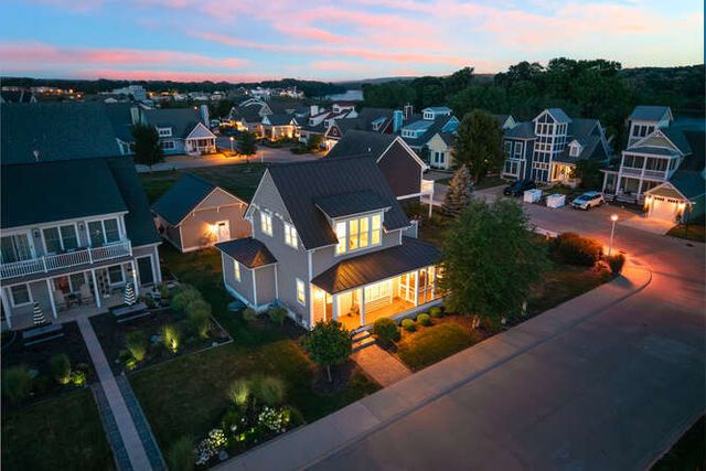 12 Great Loop West, Ottawa, IL 61350