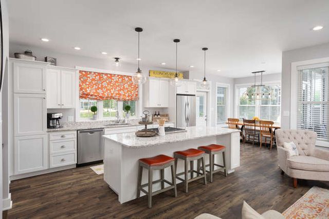 12 Great Loop West, Ottawa, IL 61350