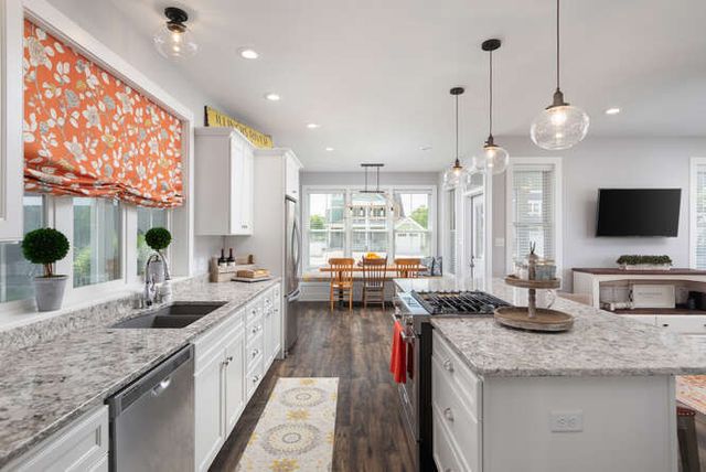 12 Great Loop West, Ottawa, IL 61350