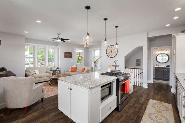 12 Great Loop West, Ottawa, IL 61350