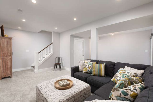 12 Great Loop West, Ottawa, IL 61350