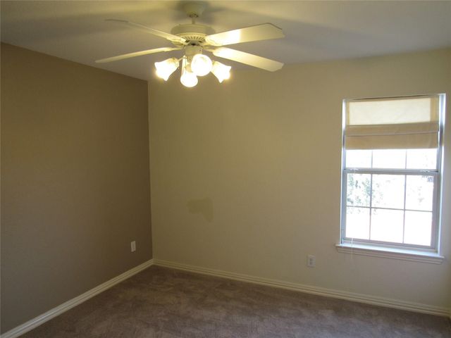 1023 Candlewood Trail, Irving, TX 75063