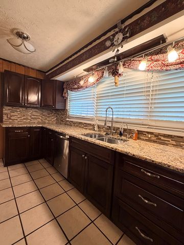 2909 Chisum Ave, Odessa, TX 79762