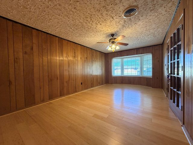 2909 Chisum Ave, Odessa, TX 79762