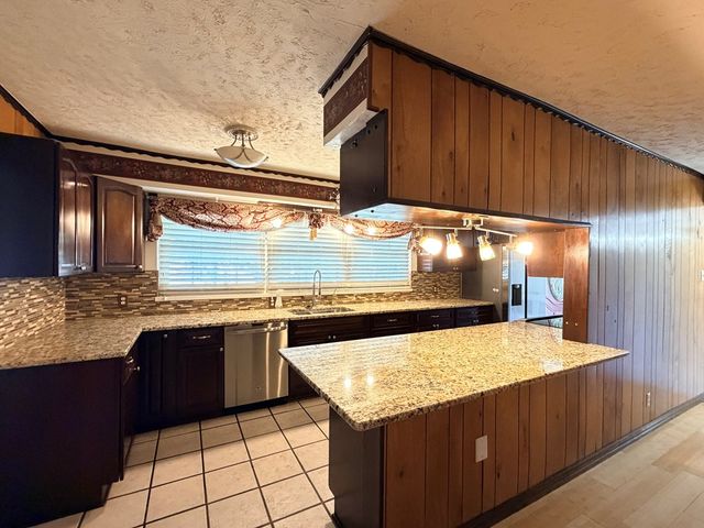 2909 Chisum Ave, Odessa, TX 79762