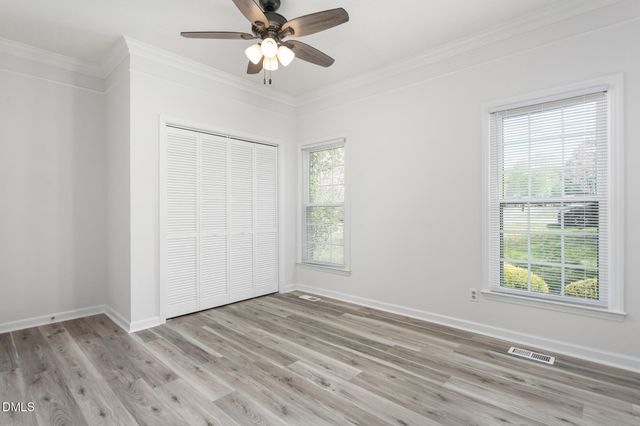 1543 Little John Lane E, Burlington, NC 27217