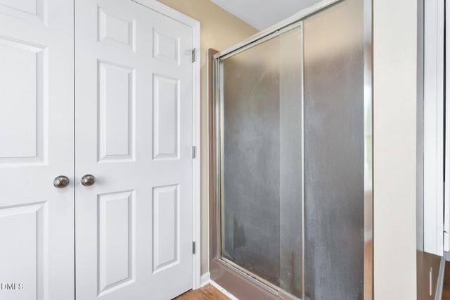 1543 Little John Lane E, Burlington, NC 27217