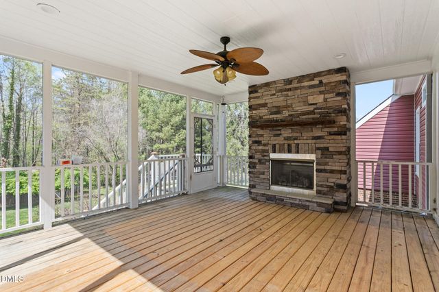 1543 Little John Lane E, Burlington, NC 27217