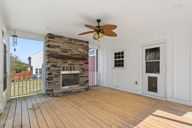 1543 Little John Lane E, Burlington, NC 27217