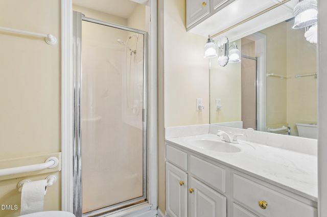 1543 Little John Lane E, Burlington, NC 27217