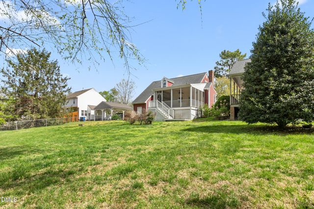 1543 Little John Lane E, Burlington, NC 27217