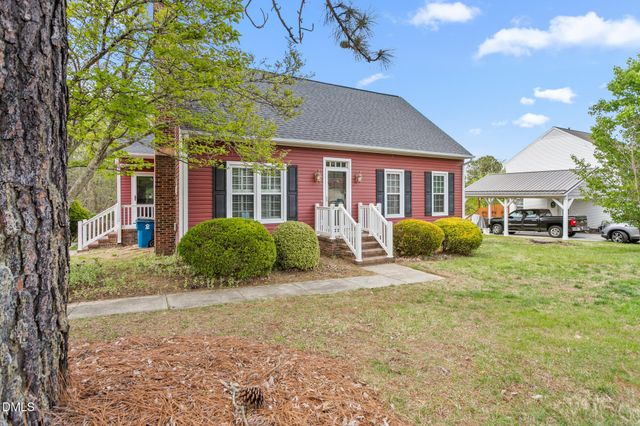 1543 Little John Lane E, Burlington, NC 27217