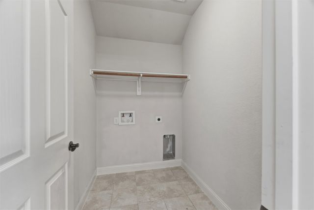 1310 Hearthstone Drive, Burleson, TX 76028