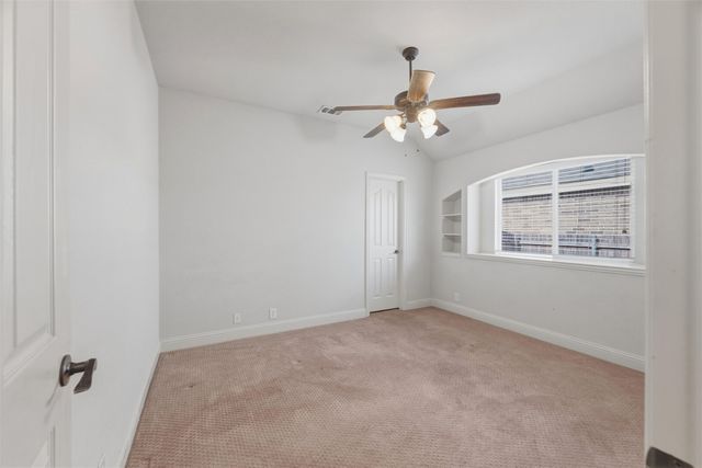 1310 Hearthstone Drive, Burleson, TX 76028