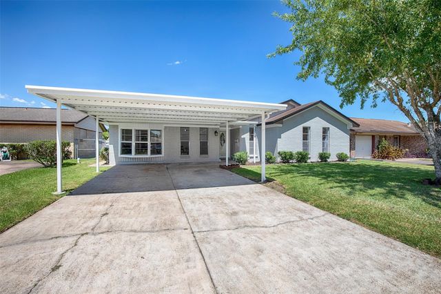 7306 Nightingale Circle, Texas City, TX 77591