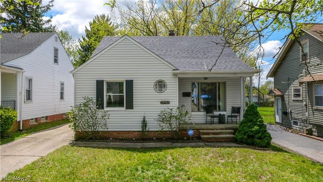 14902 James Avenue, Maple Heights, OH 44137