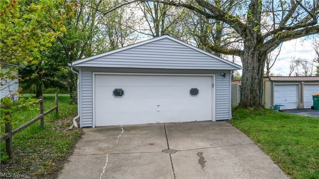 14902 James Avenue, Maple Heights, OH 44137