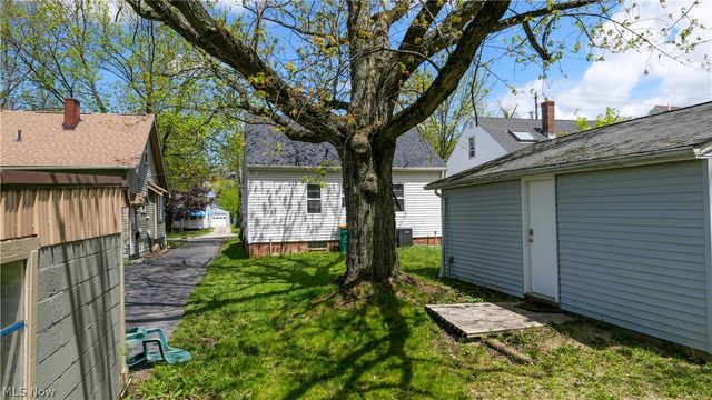 14902 James Avenue, Maple Heights, OH 44137
