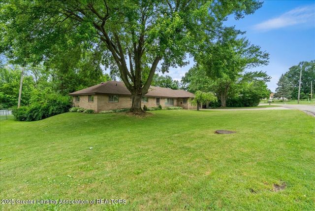 918 Bon Air Road, Lansing, MI 48917