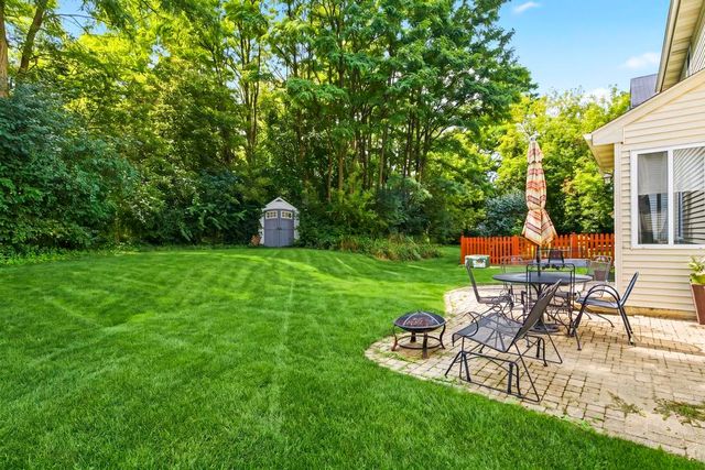 25727 W Woodland Drive, Round Lake, IL 60073