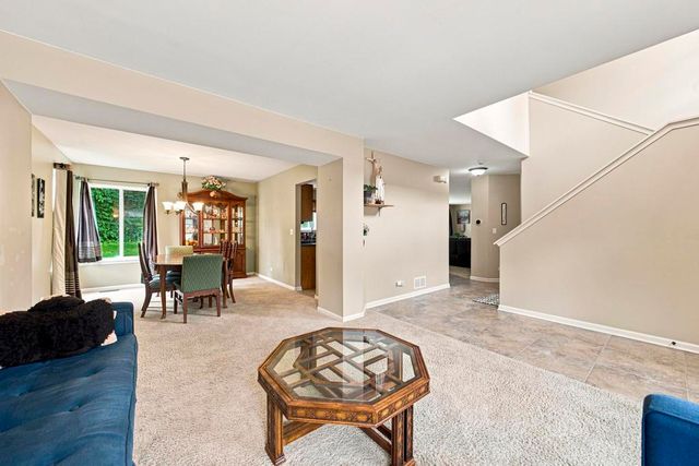 25727 W Woodland Drive, Round Lake, IL 60073